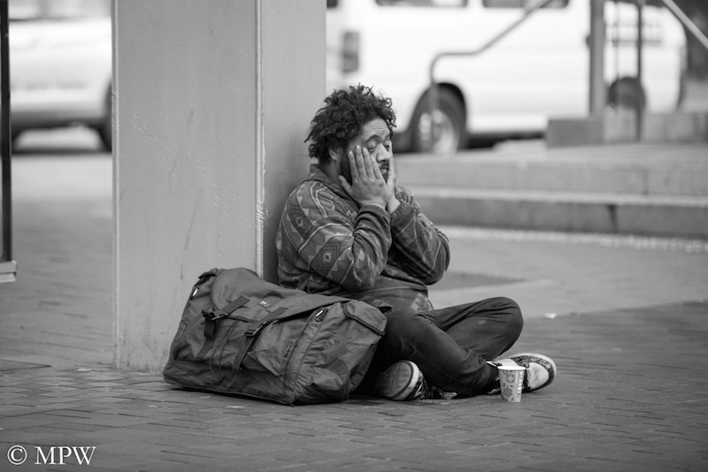 Auckland City street photo, Queent St, black and white